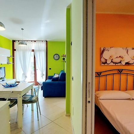 Colors Pool Apartment Bardolino Exterior foto
