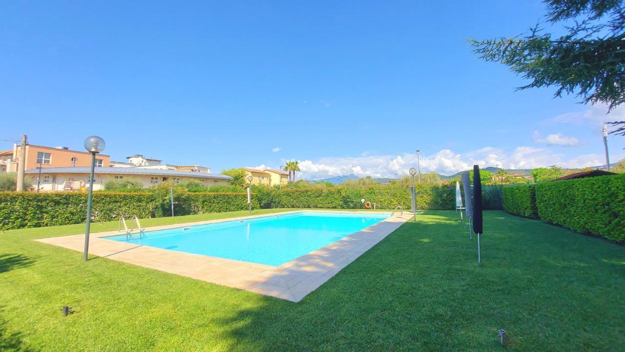 Colors Pool Apartment Bardolino Exterior foto
