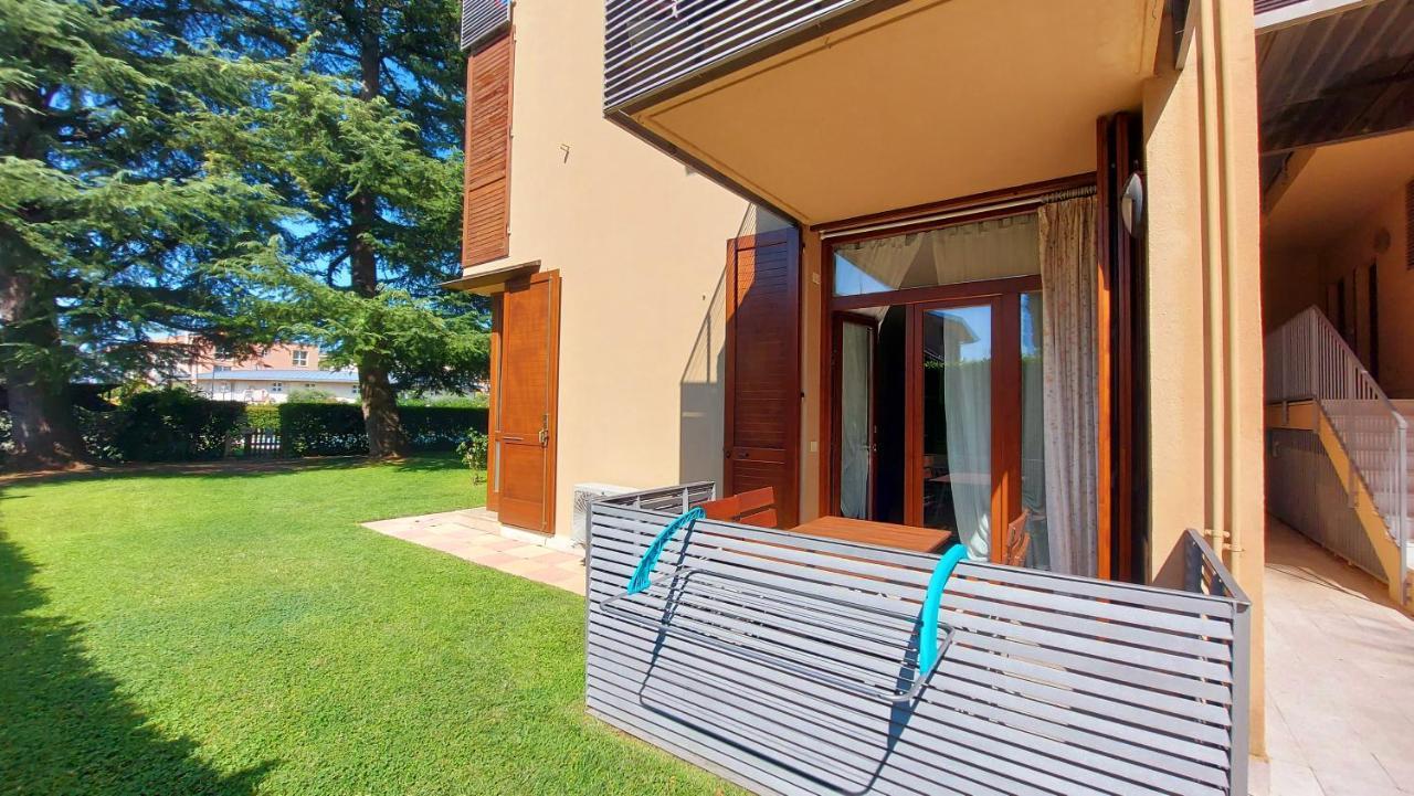 Colors Pool Apartment Bardolino Exterior foto
