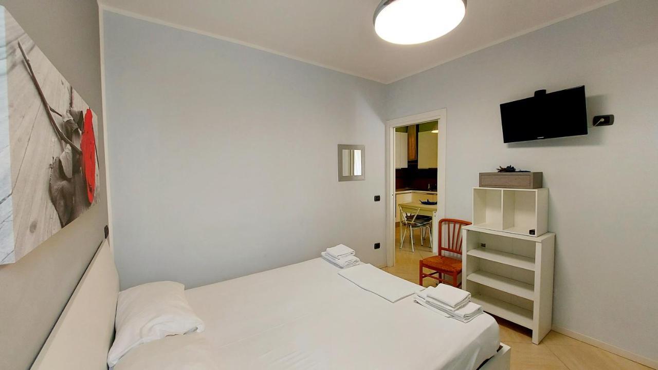 Colors Pool Apartment Bardolino Exterior foto