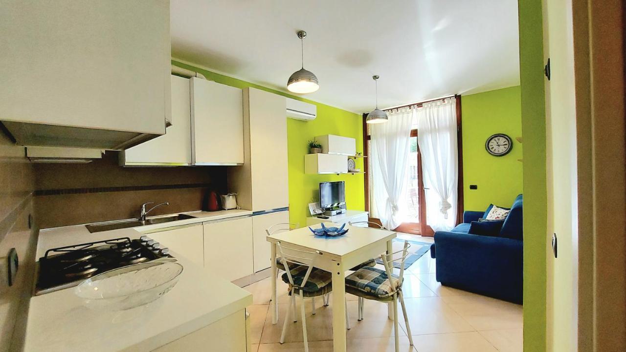 Colors Pool Apartment Bardolino Exterior foto