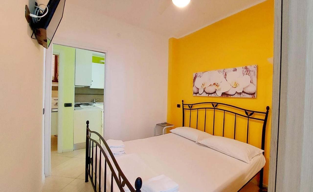 Colors Pool Apartment Bardolino Exterior foto